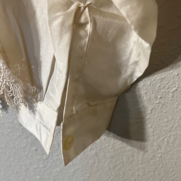 Vintage Carry Back Ltd 100% Silk Blouse with Lace Front & Button Back Size 13/14 - Picture 6 of 11